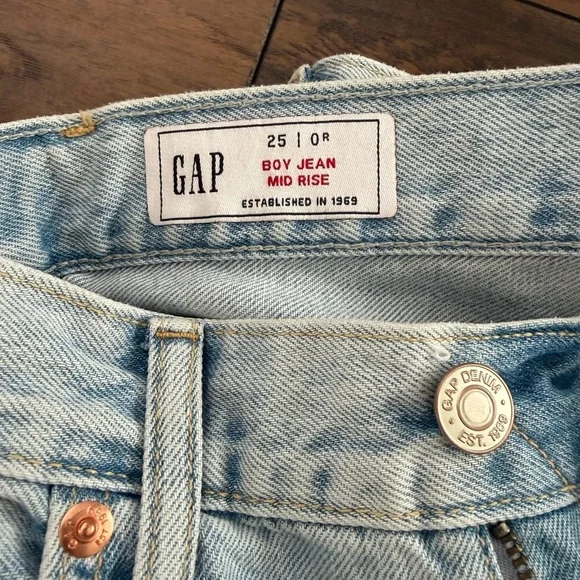 GAP Light Blue Distressed Women Jeans - NWT - Size 25/0R - Picture 5 of 5